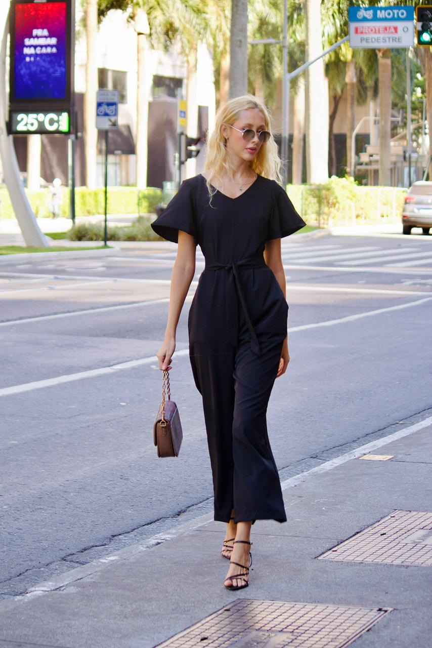 Alternative view of Macacão Amanda preto